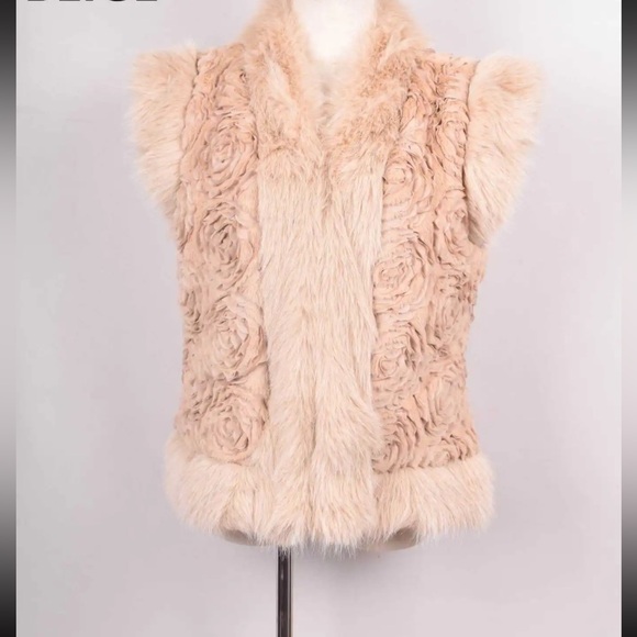 FROM PARIS FRANCE BEAUTIFUL FAUX FUR VEST JACKET - Picture 4 of 4